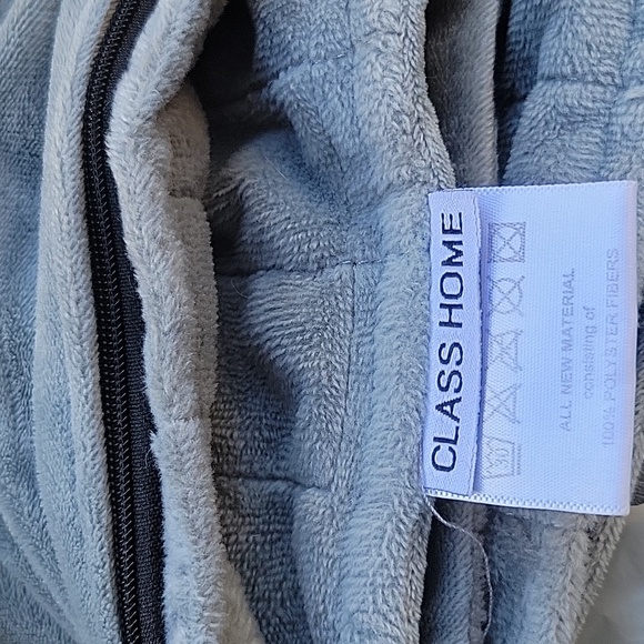 60x80in Gray Plush Duvet Cover for Weighted Blanket - Picture 3 of 3